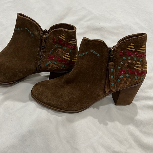 Naughty Monkey Aztec leather stitching/weaving size 8.5. - Picture 2 of 8